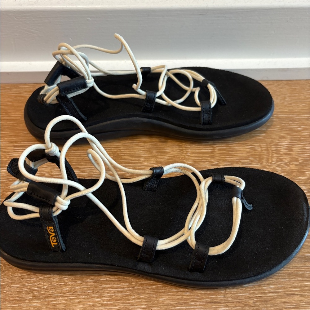 Teva Voya Infinity Sandals - Picture 3 of 4